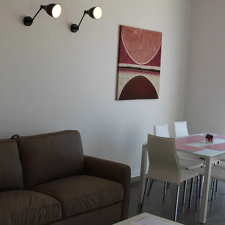 Boutique Living Standard Apts Apartment *