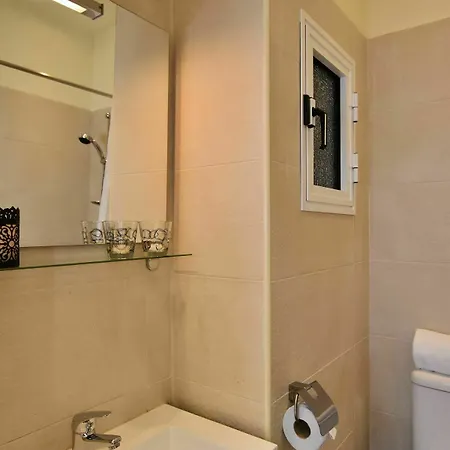 Boutique Living Standard Apts Apartment *