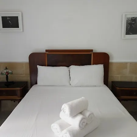Boutique Living Standard Apts Apartment