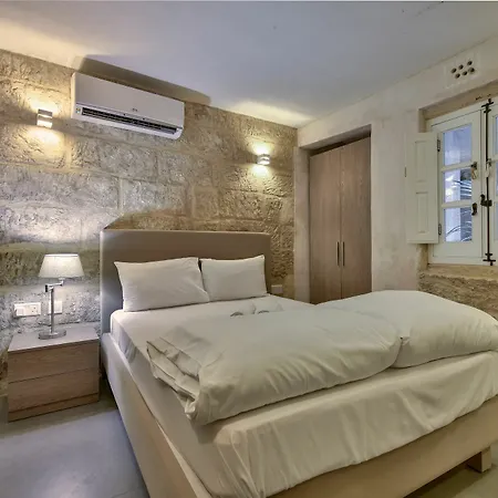 Apartment Boutique Living Standard Apts